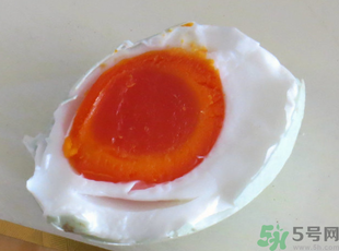 煮熟的咸鴨蛋能冷凍嗎？煮熟的咸鴨蛋放在冰箱能放多久？
