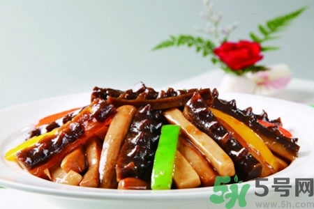 新鮮海參怎么吃最有營養(yǎng)？新鮮海參生吃最有營養(yǎng)嗎？