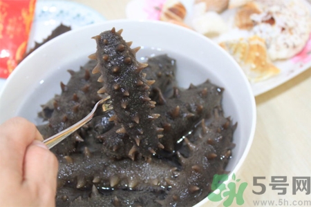 新鮮海參能生吃嗎？新鮮海參是生吃好還是熟吃好？