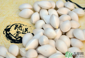 白果發(fā)霉了還能吃嗎？白果發(fā)霉了怎么處理？