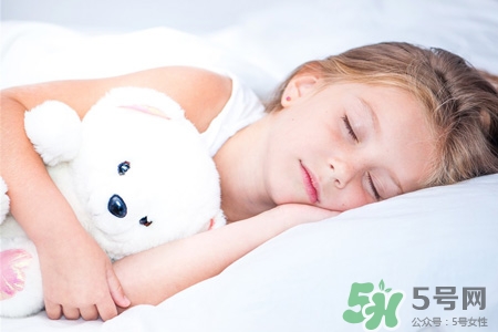 睡眠時間與身體健康有關嗎？睡眠時間多久才算健康？