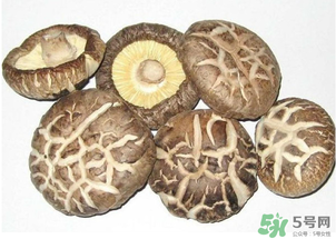 干香菇發(fā)霉了還能吃嗎？干香菇發(fā)霉怎么處理？
