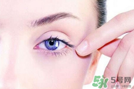 眼睛哭腫了怎么辦？眼睛哭腫了如何快速消腫？
