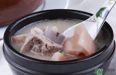 排骨湯可以隔夜喝嗎？隔夜的排骨湯還能喝嗎？