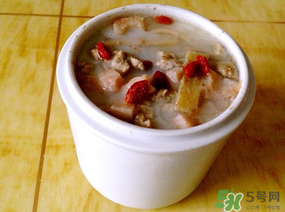 吃完鴨肉可以喝牛奶嗎？鴨肉和牛奶能一起吃嗎？