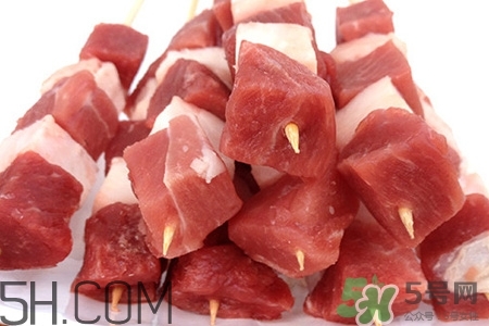 吃完羊肉能吃柿子嗎？羊肉和柿子能一起吃嗎？