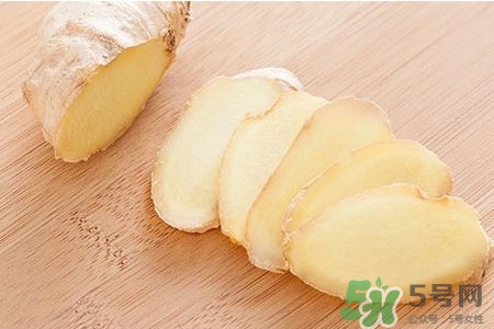 生姜水能洗頭發(fā)嗎？姜湯洗頭發(fā)有什么好處？