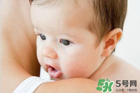 父母個子不高孩子能長高嗎？父母都矮孩子一定矮嗎？