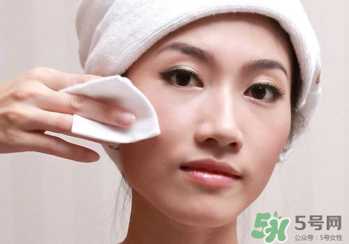 潤膚露可以卸妝嗎？潤膚露怎么卸妝？