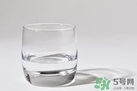喝白酒能解牙痛嗎？牙痛能喝白酒嗎？