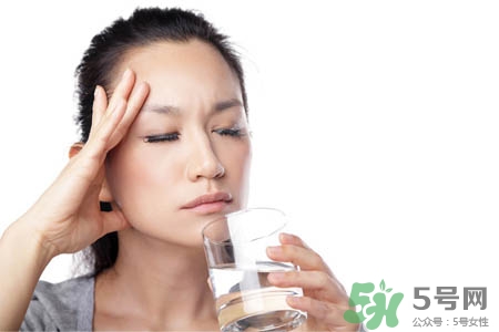 女人血?dú)獠蛔愕谋憩F(xiàn)有哪些？女人血?dú)獠蛔阍趺崔k？