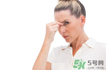 女人血?dú)獠蛔愕谋憩F(xiàn)有哪些？女人血?dú)獠蛔阍趺崔k？