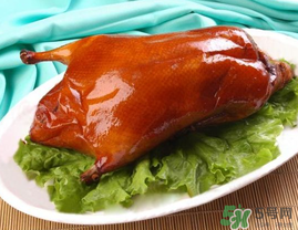 ?烤鴨和柿子能一起吃嗎？吃完烤鴨能吃柿子嗎？