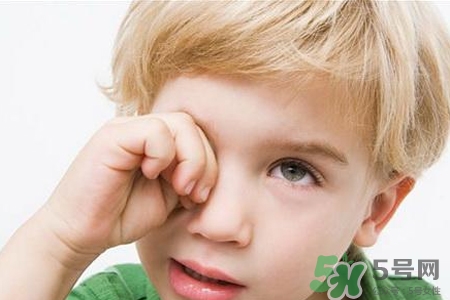 孩子為什么老眨眼睛？孩子總眨眼睛怎么回事？