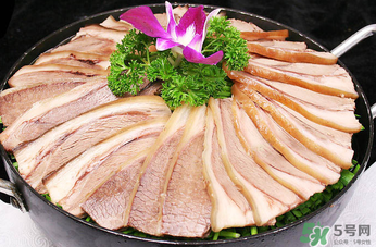 吃狗肉會(huì)得狂犬病嗎？吃狗肉會(huì)不會(huì)得狂犬??？