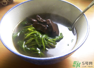豬血和菠菜能一起吃嗎？豬血菠菜湯怎么做好吃？