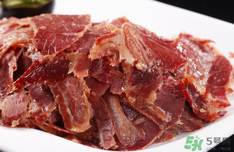 熟羊肉可以冷凍嗎？熟牛肉放冷藏還是冷凍？