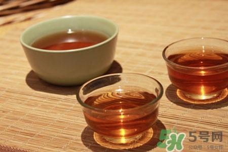 冬天喝菊花茶好嗎？冬天喝菊花茶加枸杞好嗎？