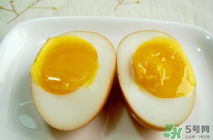 雞蛋可以帶殼蒸嗎？帶殼雞蛋蒸多久能熟？