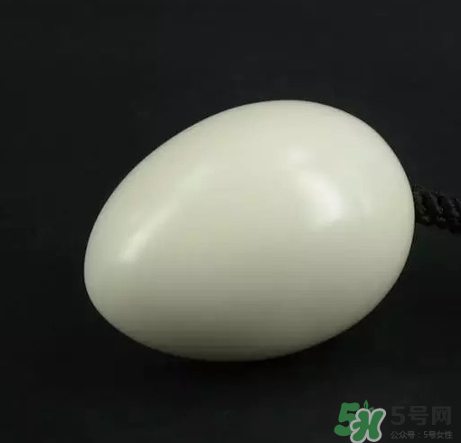 熟雞蛋滾臉有什么好處？熟雞蛋滾臉能吸毒素嗎？