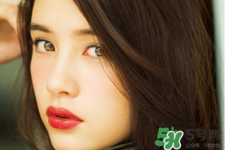 冬天適合什么顏色的口紅？冬天涂什么顏色口紅好看？
