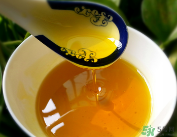 菜籽油好還是花生油好？菜籽油和花生油哪個(gè)好？