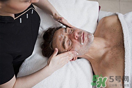 男士冬天用什么護(hù)膚品好？冬季必備絕對(duì)好用的男士護(hù)膚品