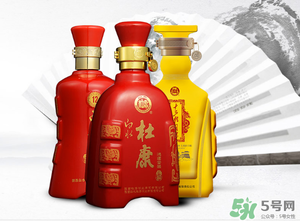 白酒可以帶上飛機嗎？飛機可以托運白酒嗎？