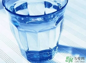 鹽水洗鼻多久見效？鹽水洗鼻一次洗多久？