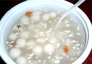產(chǎn)婦喝米酒后還能喂奶嗎？哺乳期喝米酒會(huì)影響喂奶嗎？