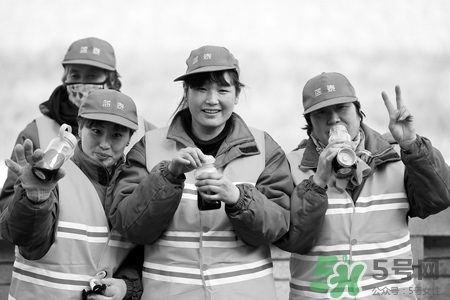 姜絲可樂要放水煮嗎？姜絲可樂需要加水嗎？