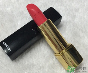 ysl和香奈兒口紅哪個(gè)好？ysl52和香奈兒43對比