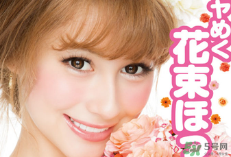 canmake花瓣腮紅珠光還是啞光好？canmake腮紅珠光好看還是啞光？