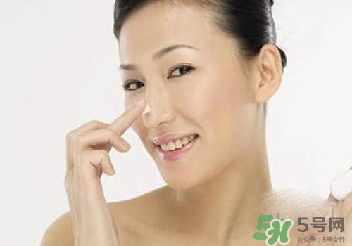 綿羊油可以搽臉嗎？綿羊油可不可以搽臉？