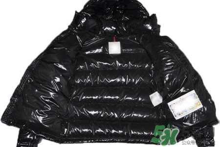 羽絨服需要干洗嗎？羽絨服干洗好還是水洗好？