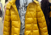 羽絨服需要干洗嗎？羽絨服干洗好還是水洗好？