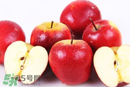 寶寶吃蘋(píng)果泥要蒸熟嗎？寶寶吃蘋(píng)果泥有什么好處？