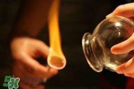 拔罐后皮膚發(fā)癢是怎么回事？拔罐后為什么皮膚會癢？