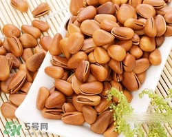 松子和核桃哪個(gè)營(yíng)養(yǎng)價(jià)值更高？松子和核桃哪個(gè)更容易發(fā)胖？