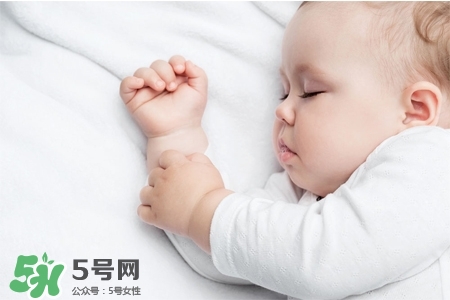 產(chǎn)后胸部下垂什么原因？產(chǎn)后胸部下垂怎么辦？