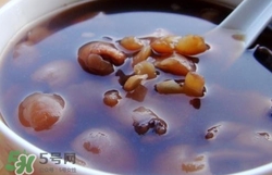 四紅補(bǔ)血粥的營養(yǎng)價值 四紅補(bǔ)血粥的功效與作用及食用方法