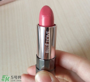藍(lán)色之戀口紅有毒嗎？藍(lán)色之戀口紅安全嗎？