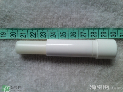 妮維雅唇膏和曼秀雷敦唇膏哪個好？妮維雅和曼秀雷敦對比