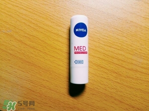 妮維雅唇膏和曼秀雷敦唇膏哪個好？妮維雅和曼秀雷敦對比