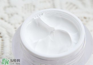 素顏霜會(huì)堵塞毛孔嗎？素顏霜會(huì)不會(huì)堵塞毛孔？