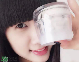 素顏霜會(huì)脫妝嗎？素顏霜會(huì)不會(huì)脫妝？