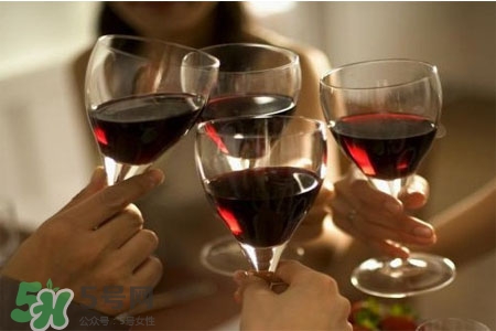 春節(jié)喝黃酒好嗎？春節(jié)喝黃酒的七大健康理由