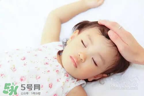 寶寶喜歡撞頭是怎么回事？寶寶喜歡撞頭怎么辦？