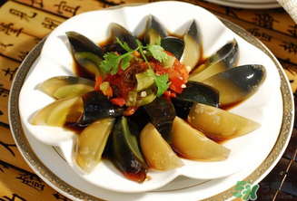 皮蛋有黑點能吃嗎？皮蛋有毒嗎？