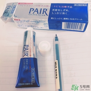 獅王祛痘膏和白兔祛痘膏哪個(gè)好？獅王祛痘膏和樂敦cc哪個(gè)好？